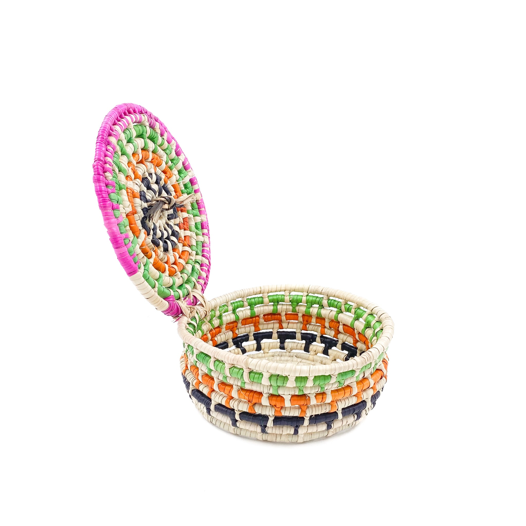 Alajeros tejidos a mano en palma Alajeros tejidos a mano en palma