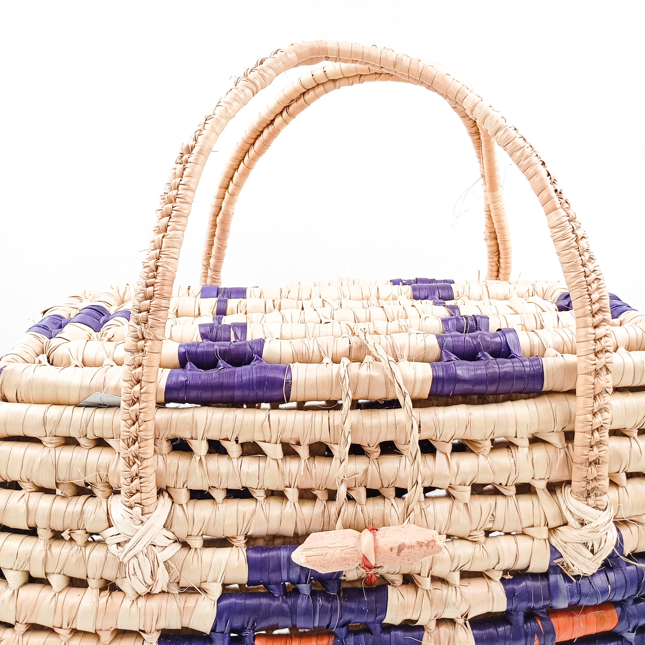 Bolsa rectangular de palma con flores Bolsa rectangular de palma con flores