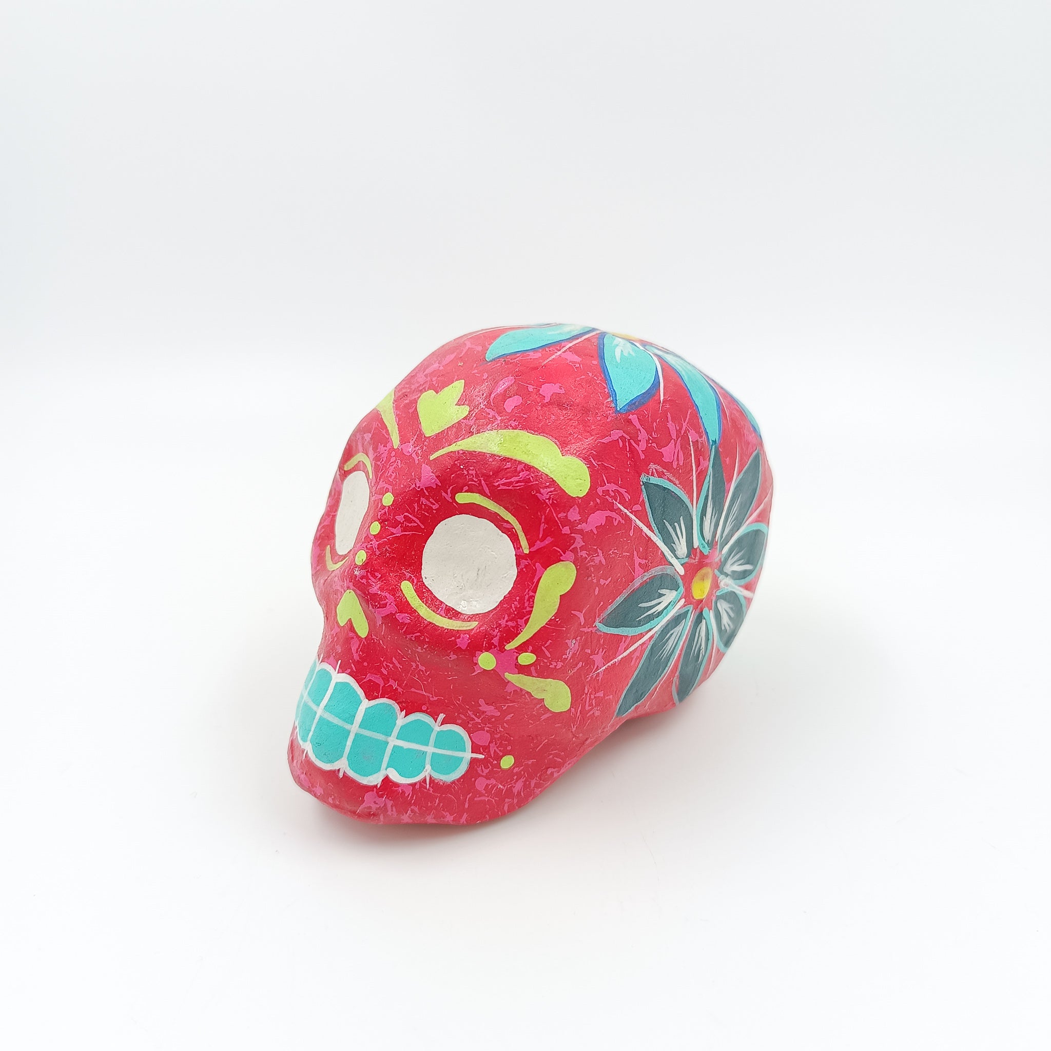 Cráneos de calaverita hechos de cartón Cráneos de calaverita hechos de cartón