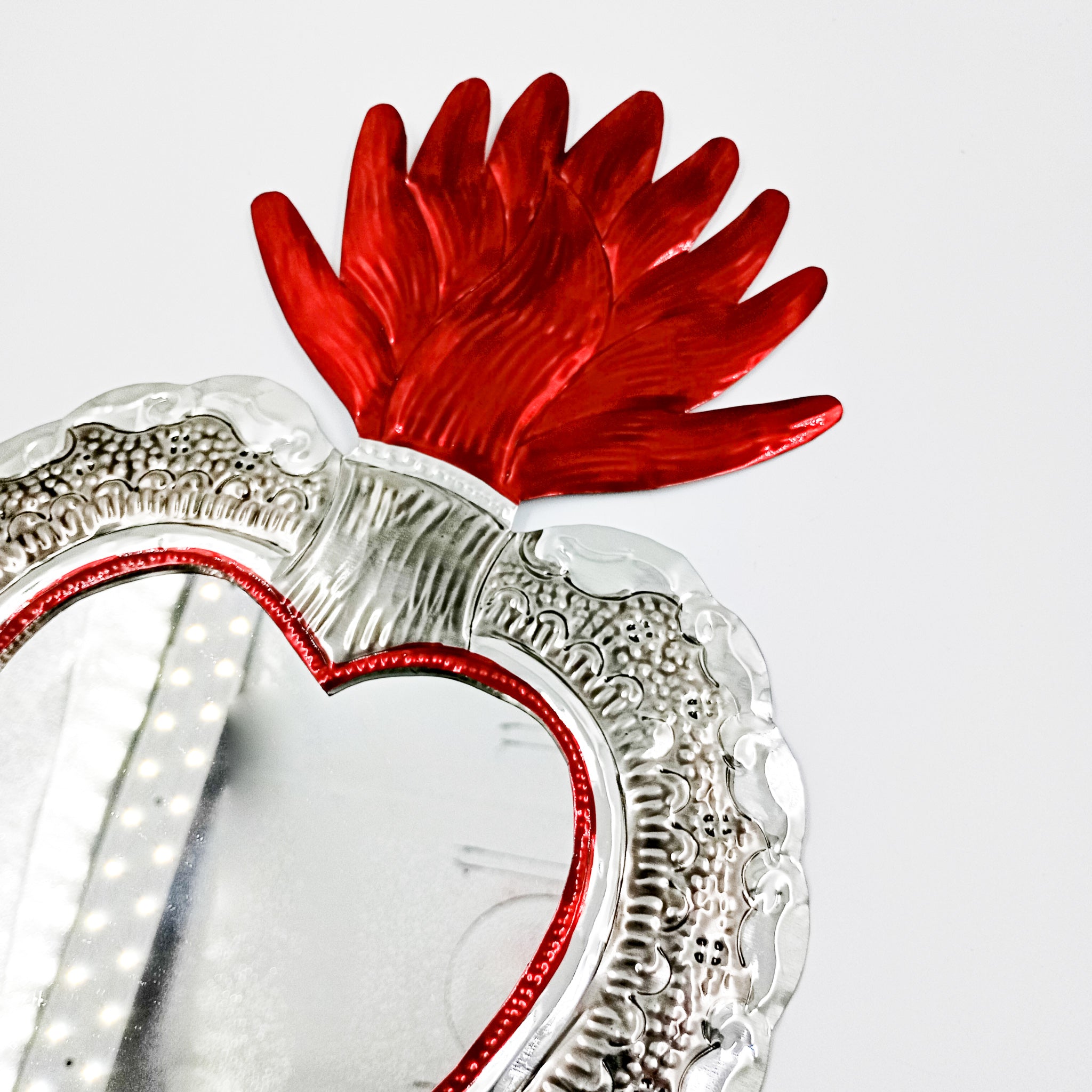 Espejo corazón milagrito con fuego - hojalata Espejo corazón milagrito con fuego - hojalata