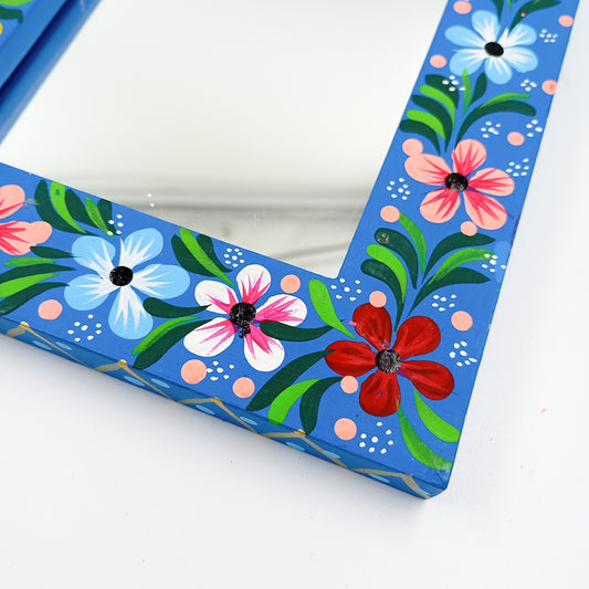 Espejos con flores pintadas a mano