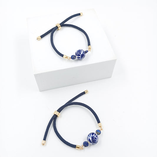 Pulsera de talavera con cordón de nylon ajustable