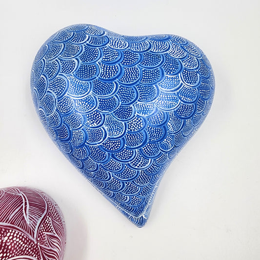 Corazones artesanales de barro