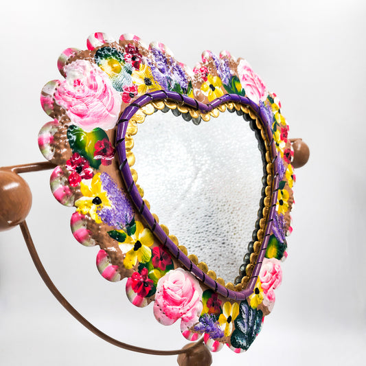 Espejo de mesa corazón de hojalata pintado a mano