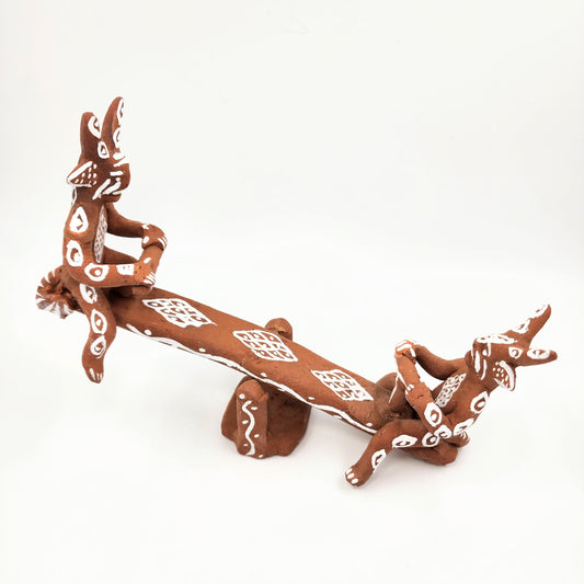 Diablitos en sube y baja de Ocumicho