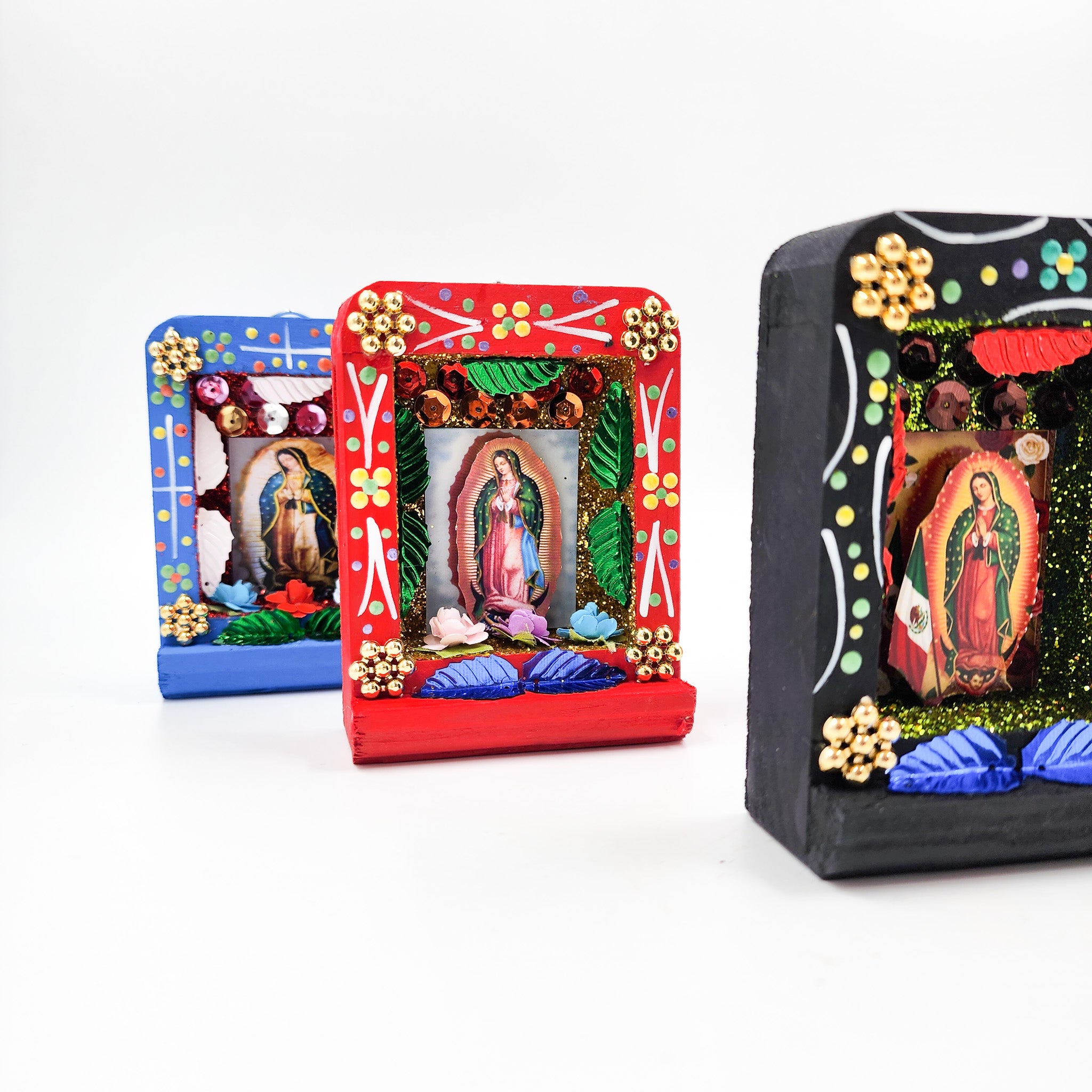 Nicho Virgen — Arte popular kitsch Nicho Virgen — Arte popular kitsch