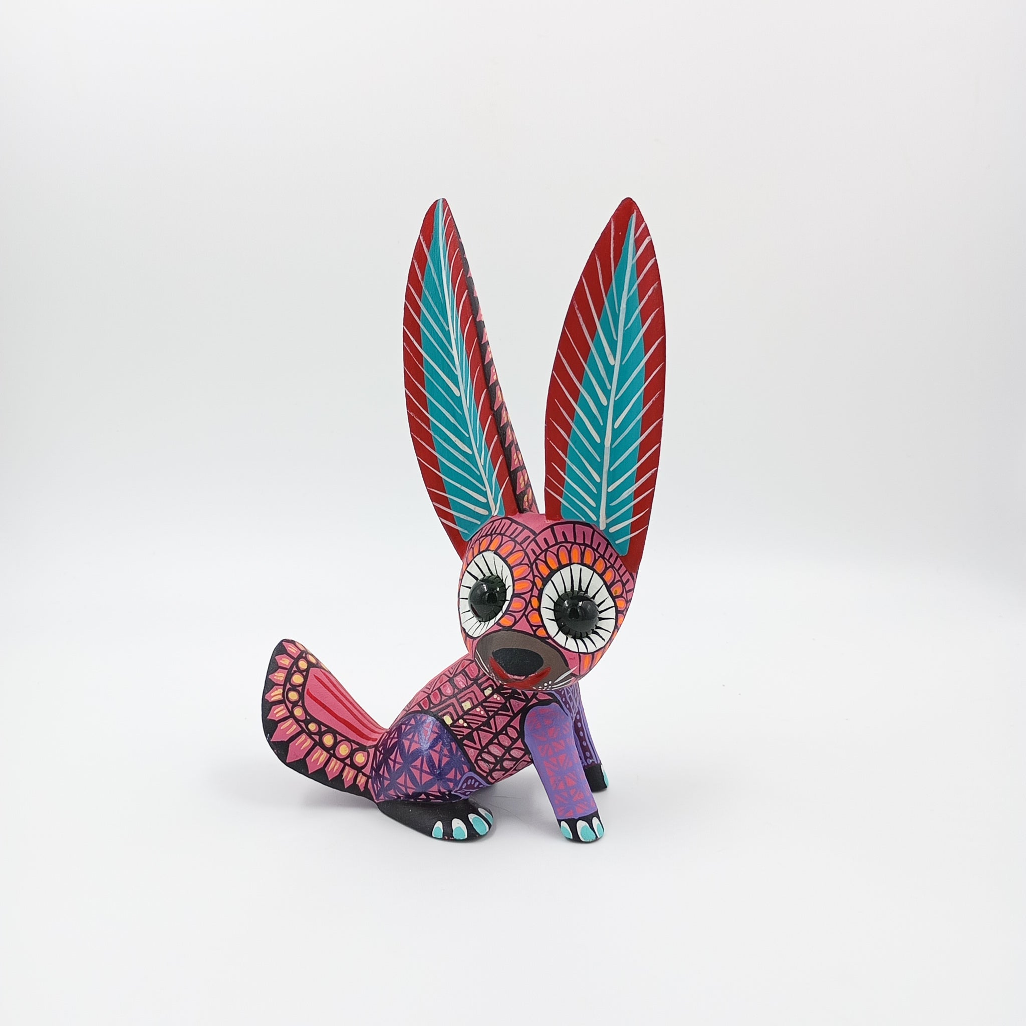 Alebrije conejo orejón morado