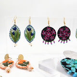 Aretes bordados a mano