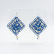 Aretes bordados a mano