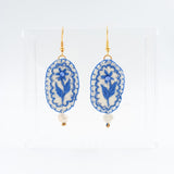 Aretes bordados a mano