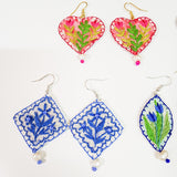 Aretes bordados a mano
