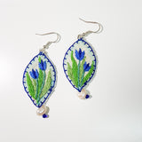 Aretes bordados a mano