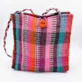 Bolsa artesanal de henequén hecha en Yucatán