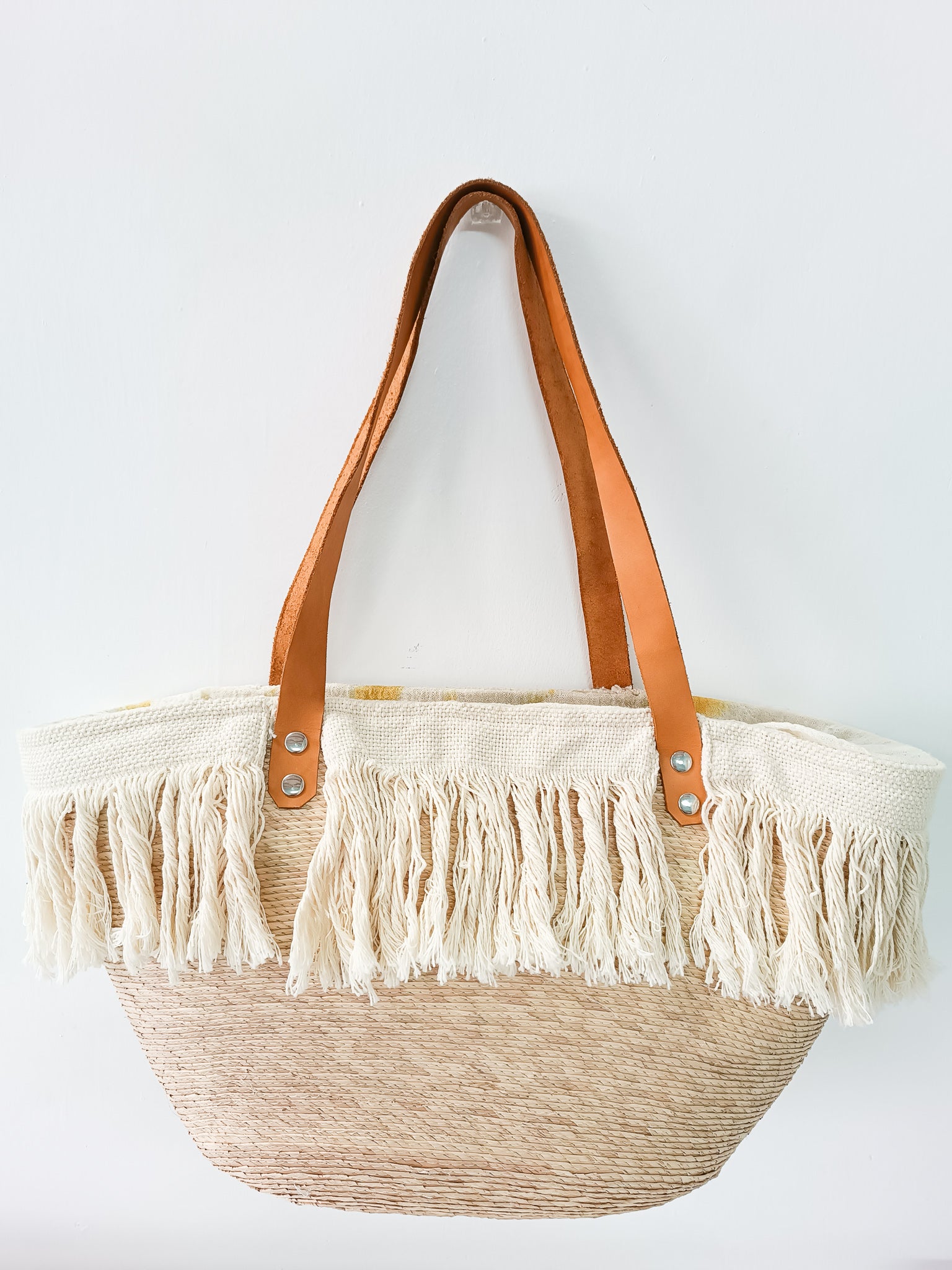 Palm basket bag with leather handles