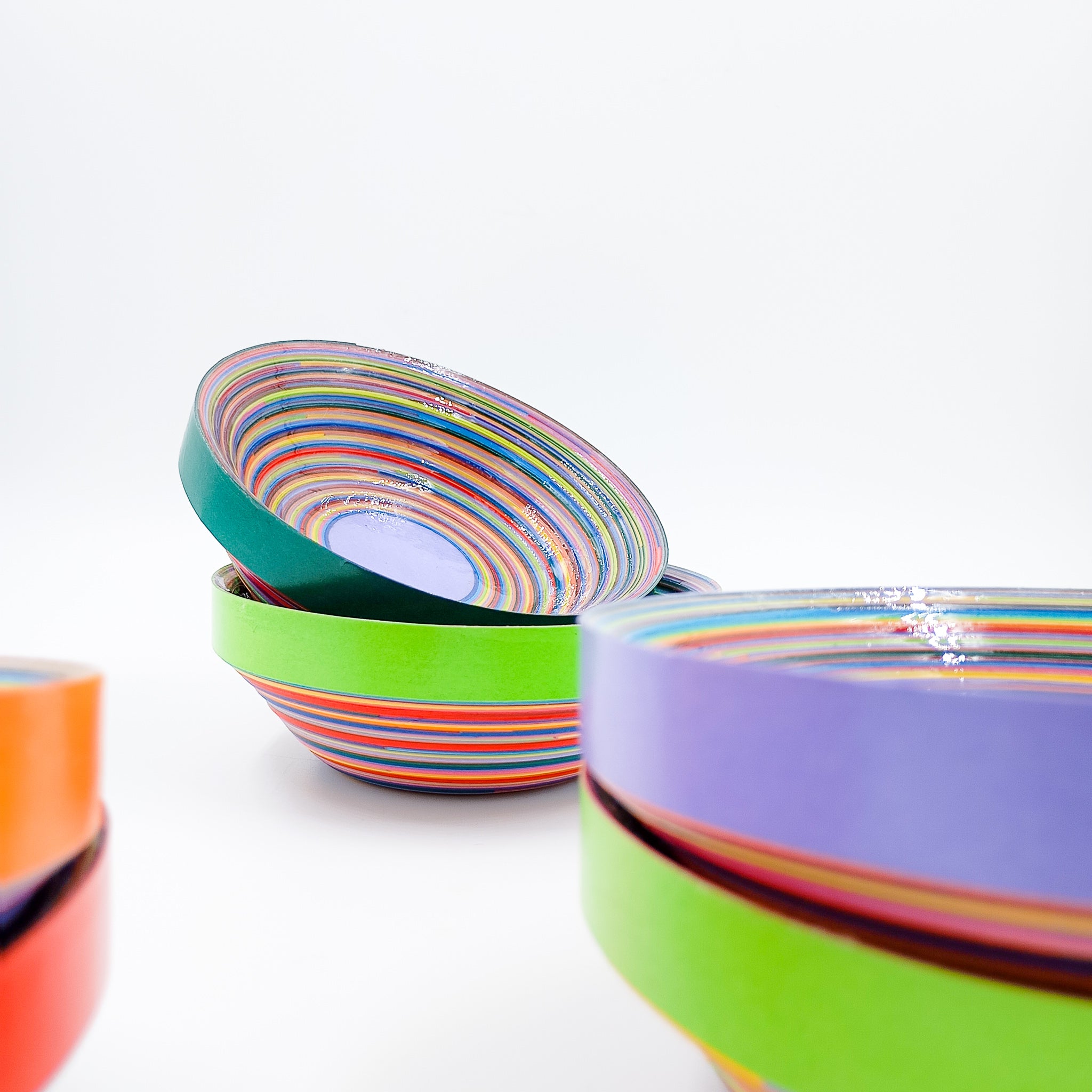 Set de 2 bowls botaneros de papel reciclado “Serpentina”