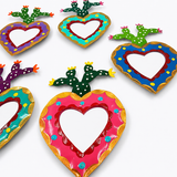 Corazón Milagrito con nopal y espejo de hojalata