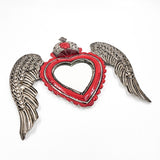 Corazón con espejo de hojalata repujada con alas y corona