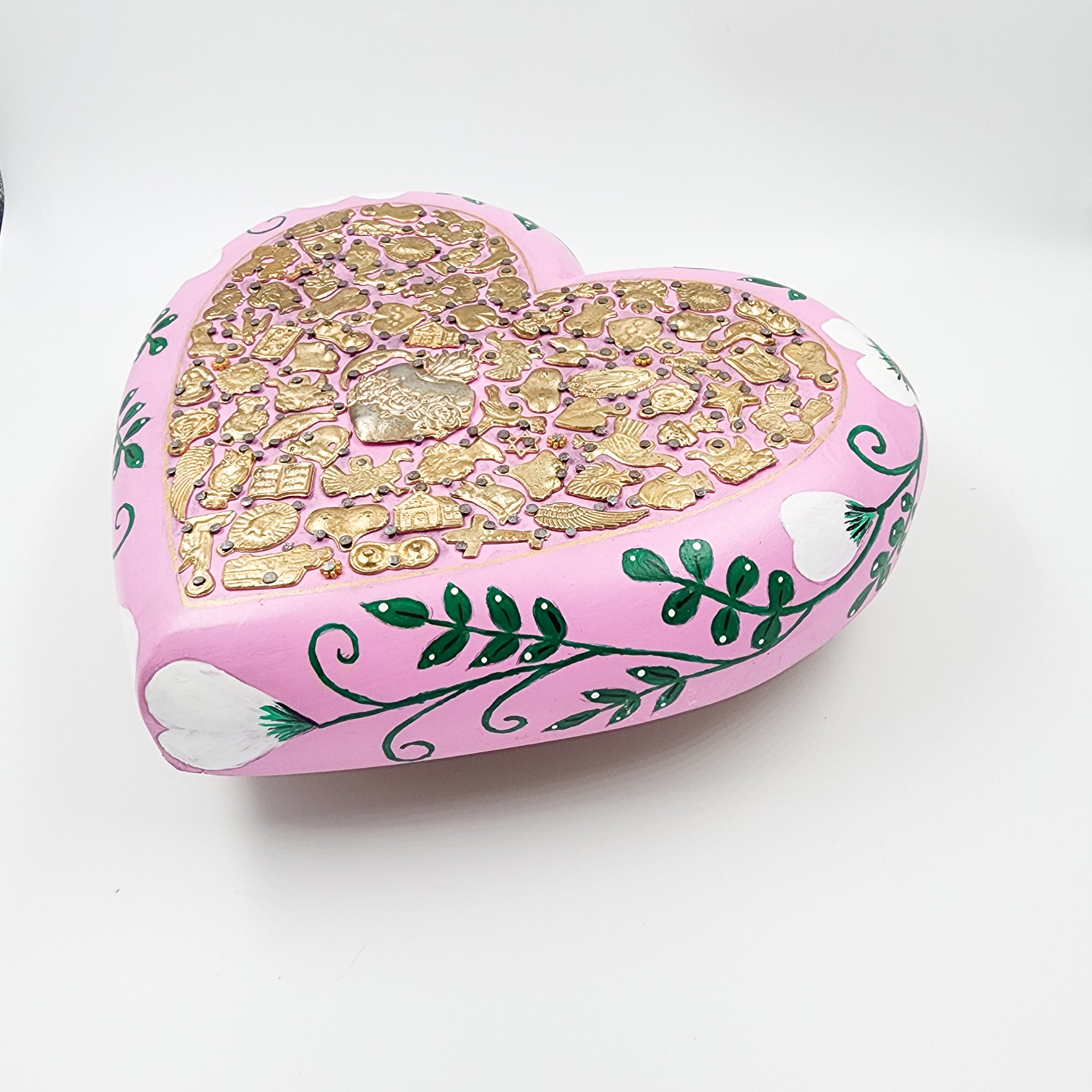 Corazón Grande con Milagritos y flores pintadas
