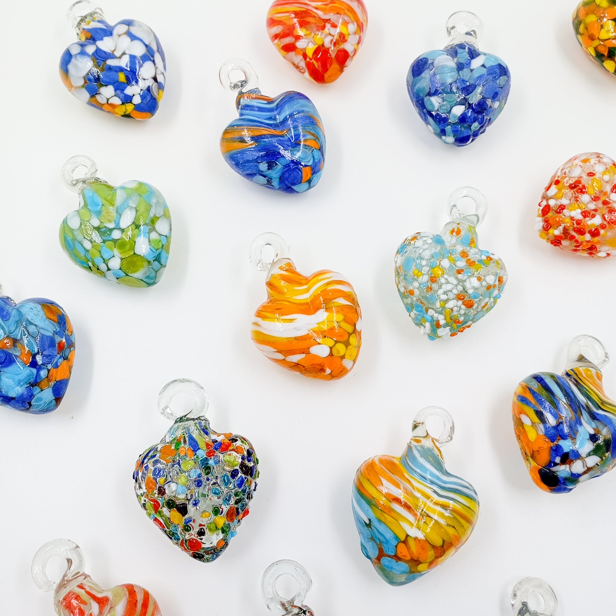 Corazones mini de vidrio soplado