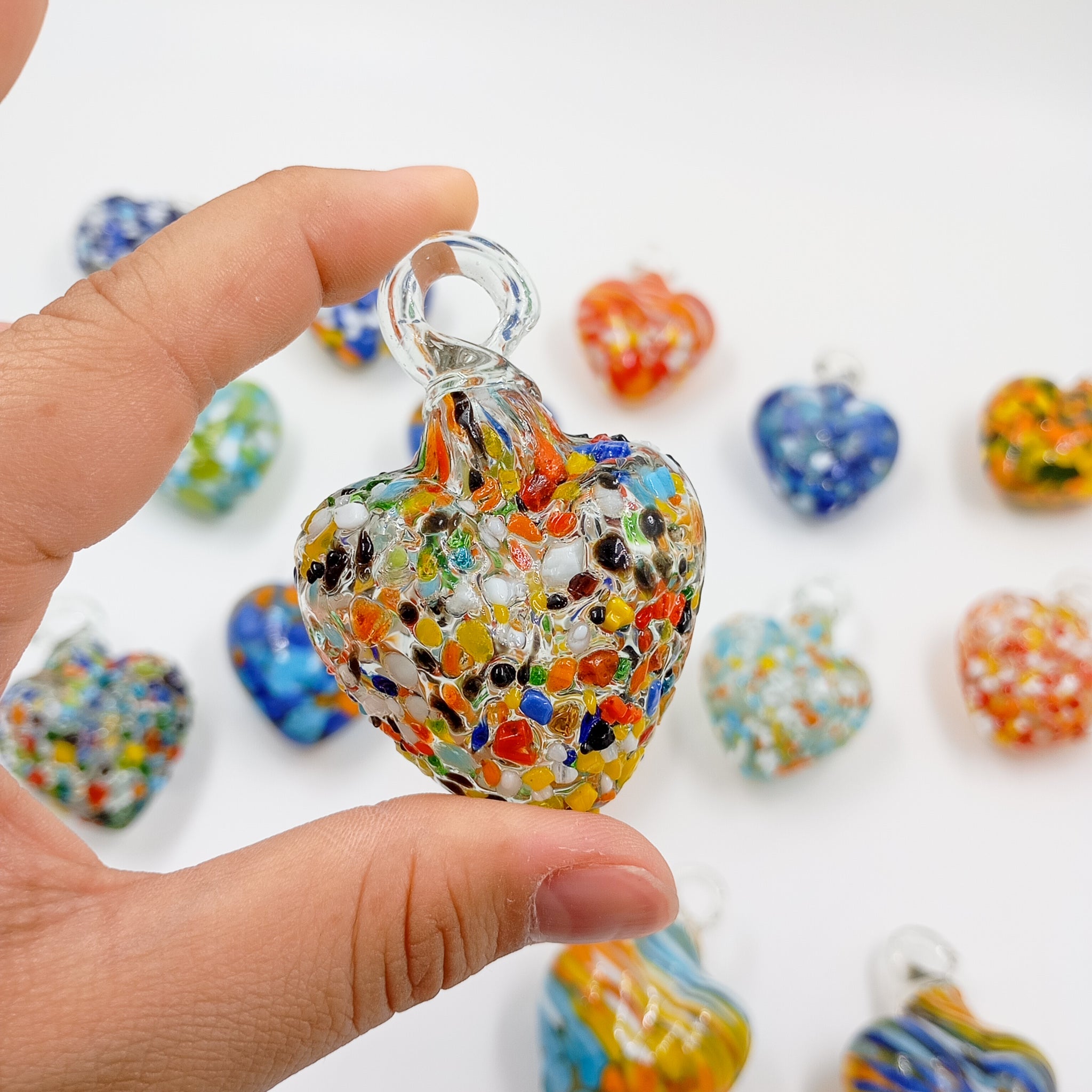 Corazones mini de vidrio soplado