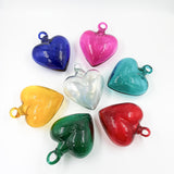 Corazones de vidrio soplado