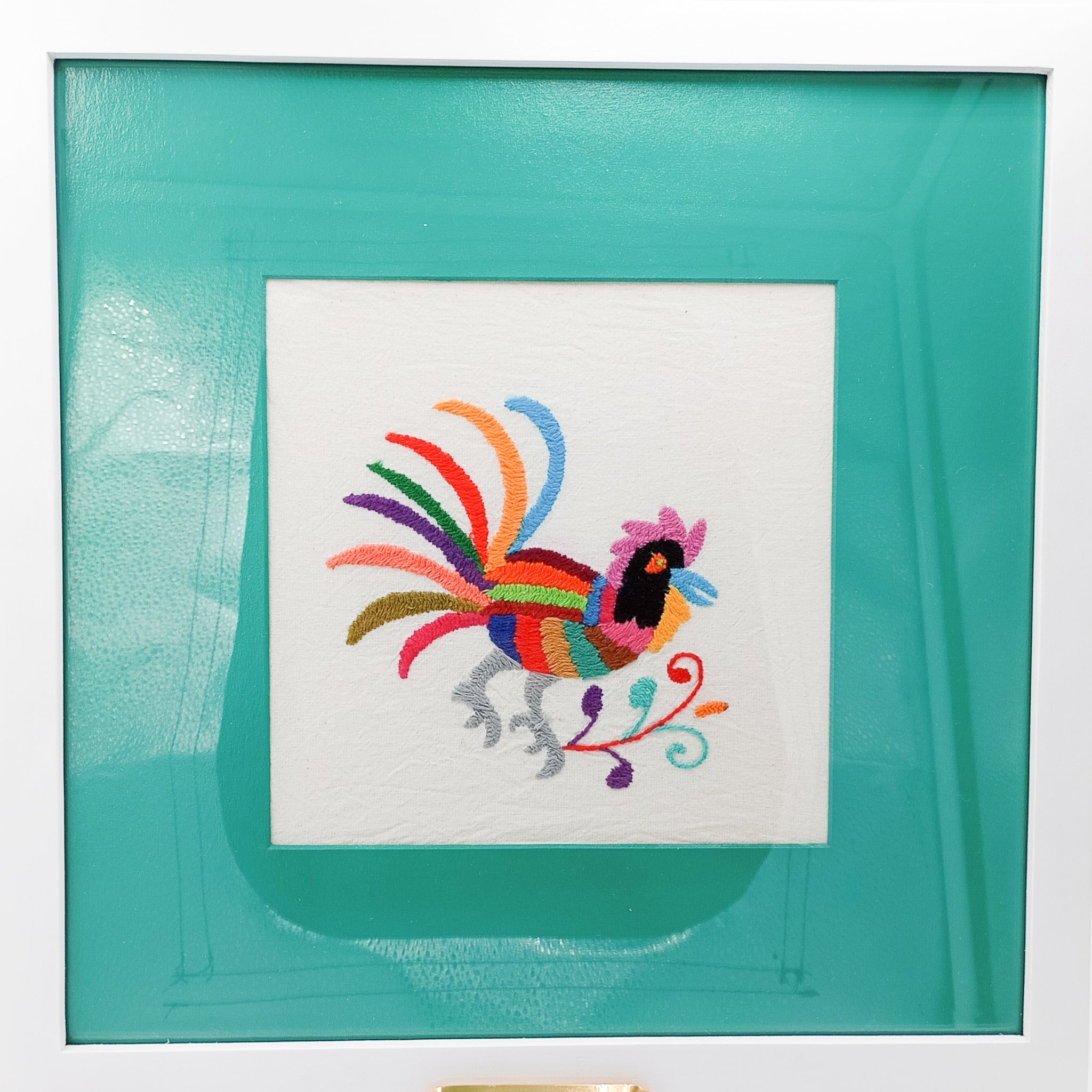 Cuadro con bordado Tenango - gallo multicolor