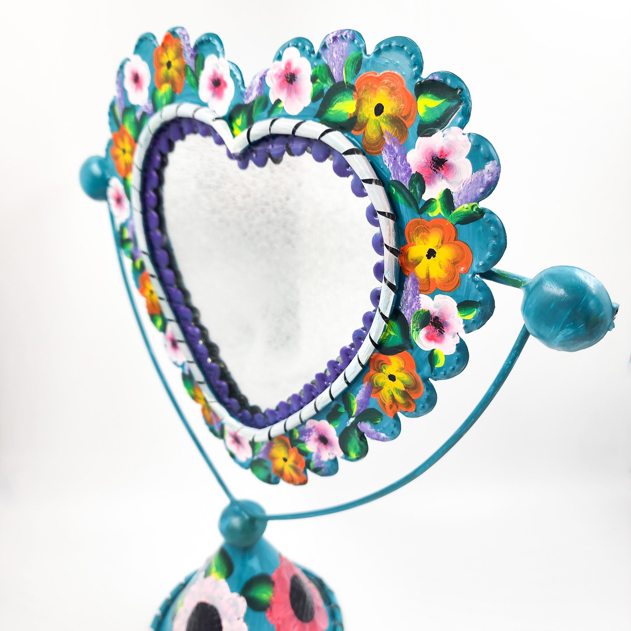 Hand-painted tin heart table mirror