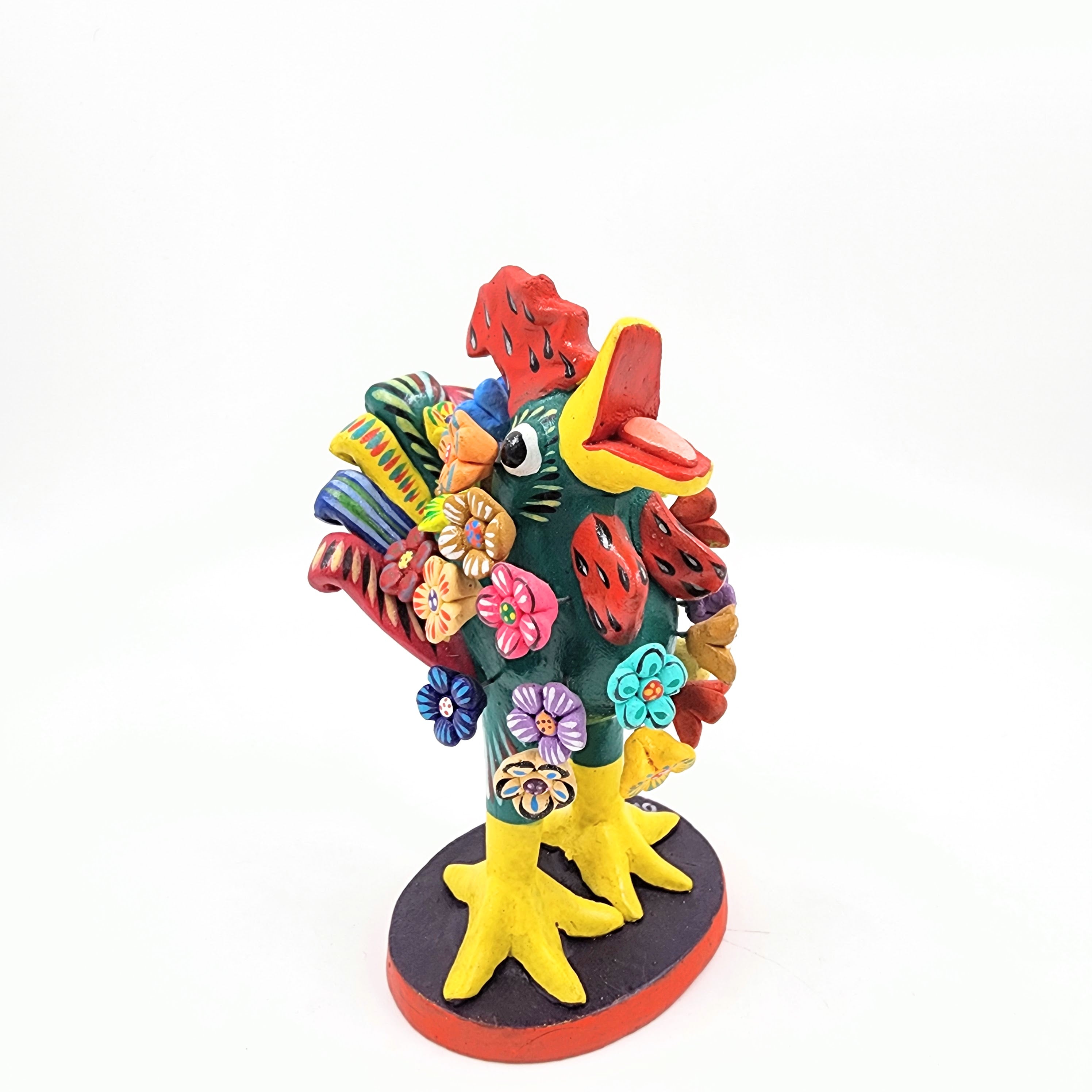 Gallo con flores de Barro Betus artesanal