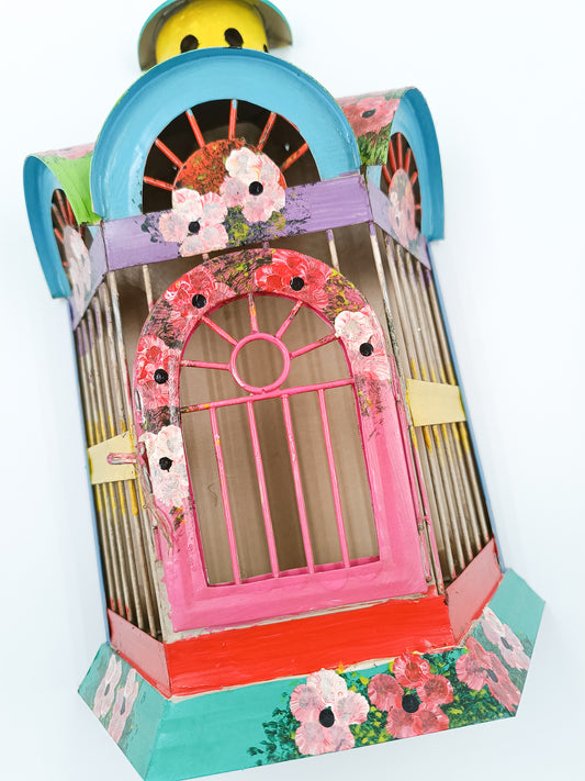 Jaulas de latón pintadas a mano con flores