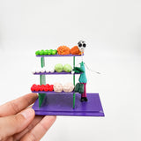 Mini oficios: La Frutería - papel maché y alambre