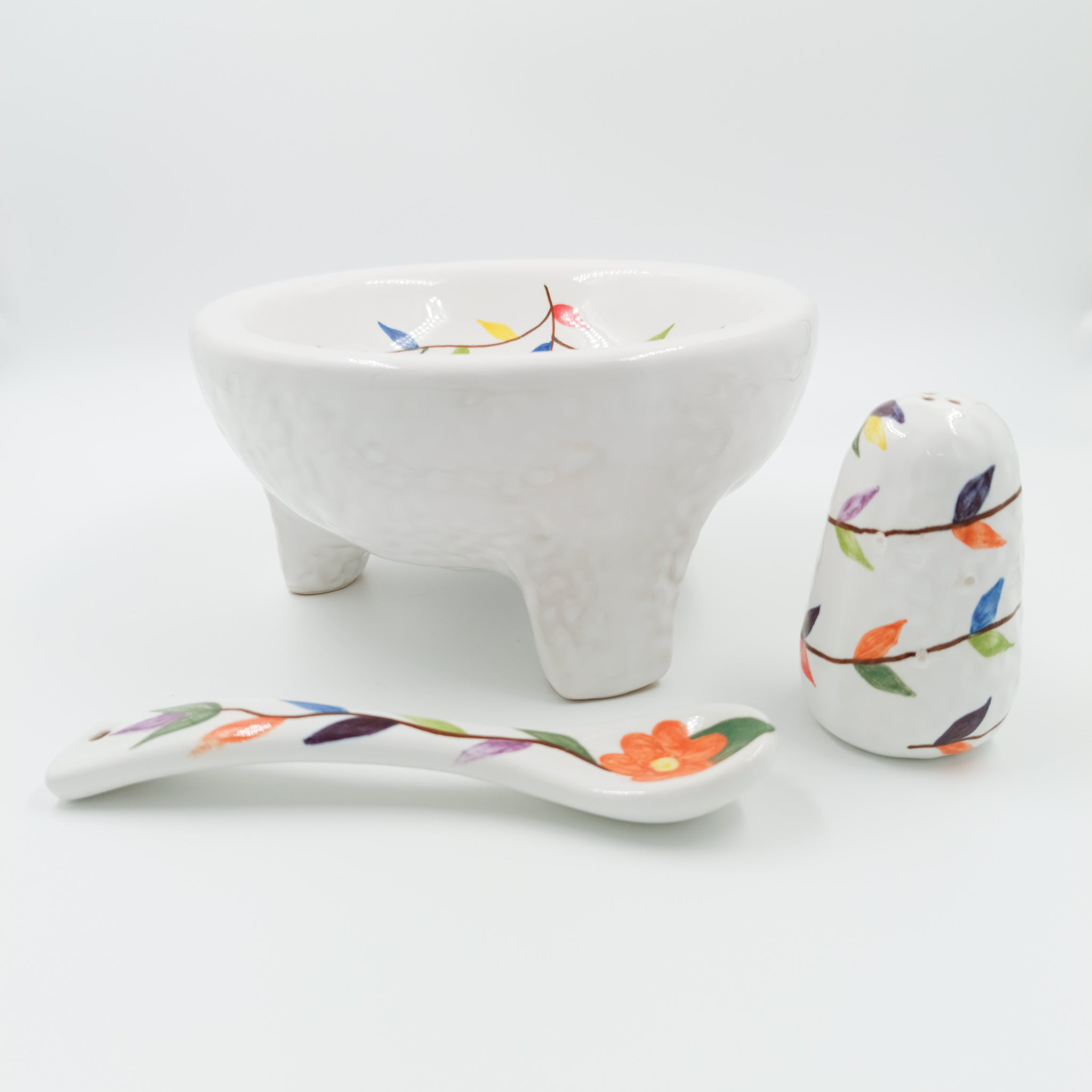 Set de molcajete con cucharita y salero en cerámica con detalle Otomí