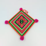 Ojos de Dios artesanales - protección y tradición Huichol