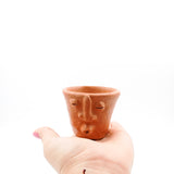 Vasito tequilero con carita de barro de Oaxaca