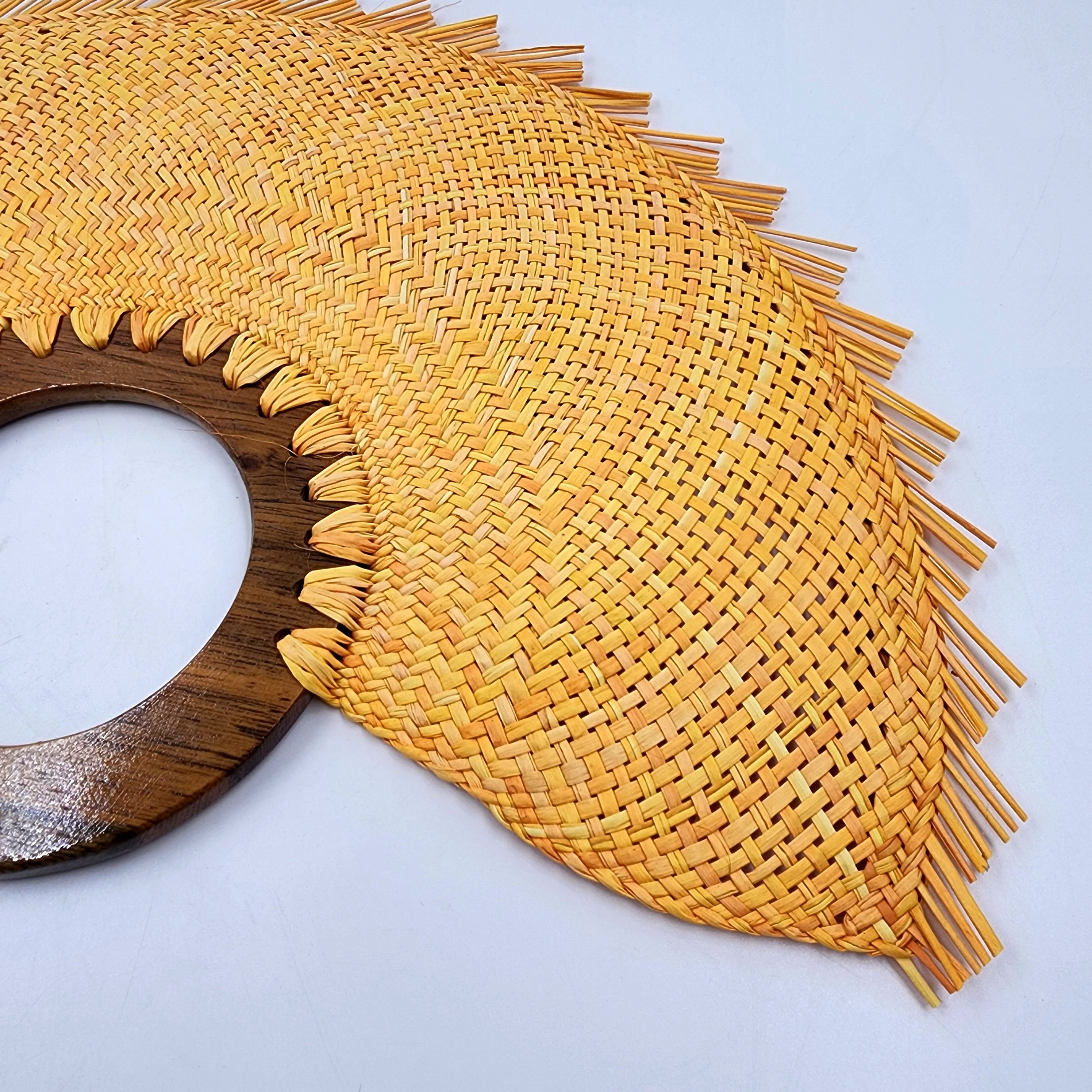 Abanico jipijapa grande amarillo con madera de tzalam