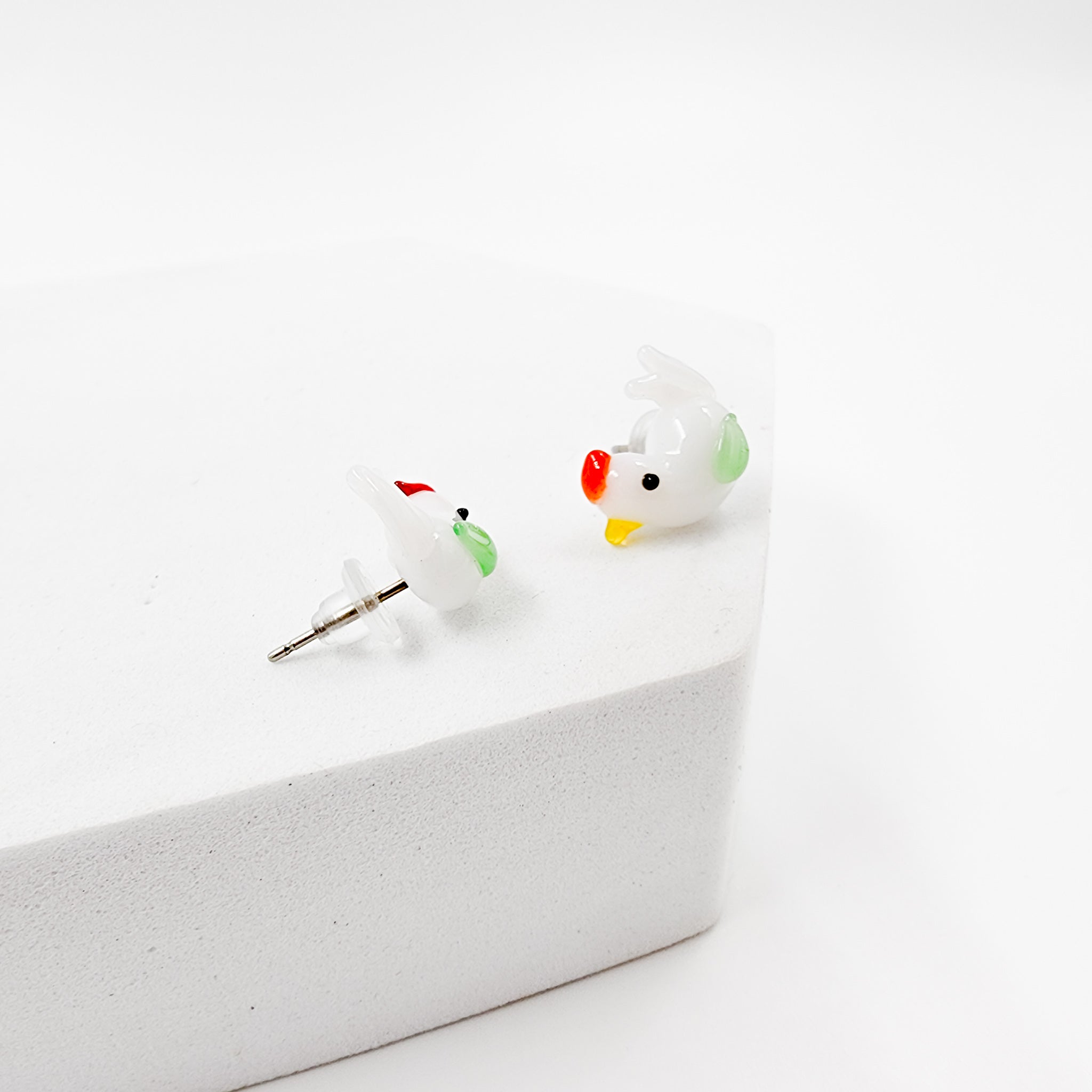 Aretes artesanales de vidrio soplado – diseños inspirados en la naturaleza
