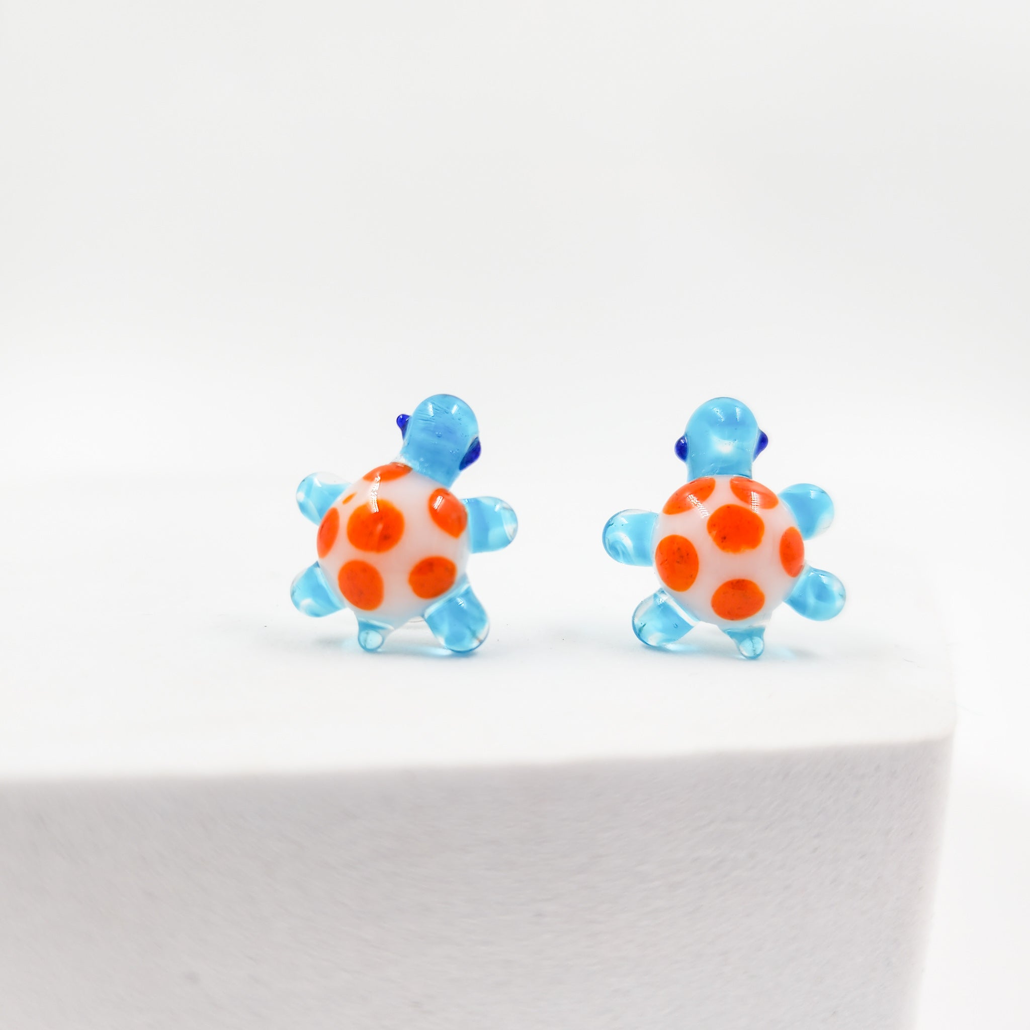Aretes artesanales de vidrio soplado – diseños inspirados en la naturaleza