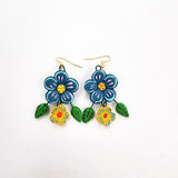 Aretes de flores en barro betus artesanal