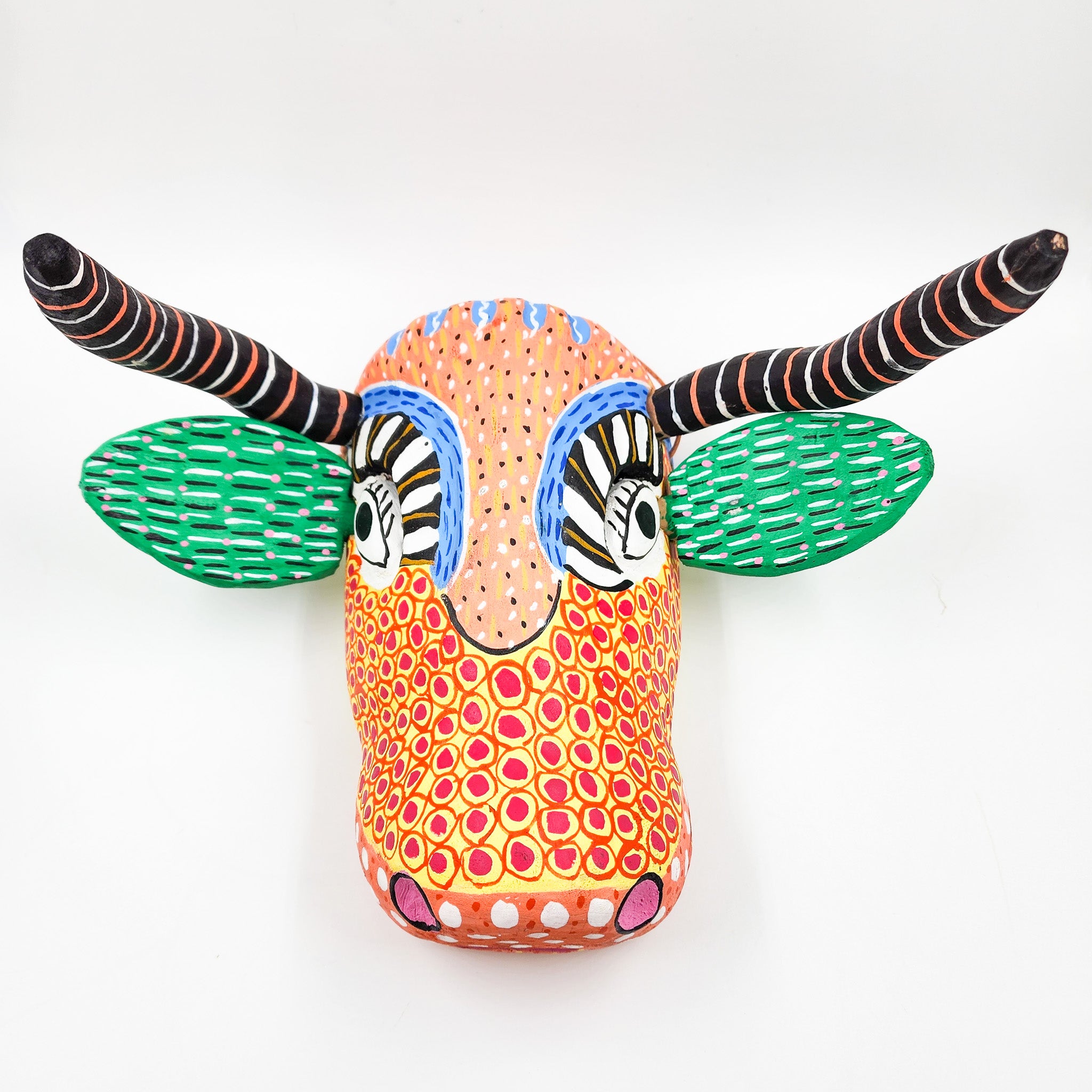 Máscara de toro de madera Ocumicho