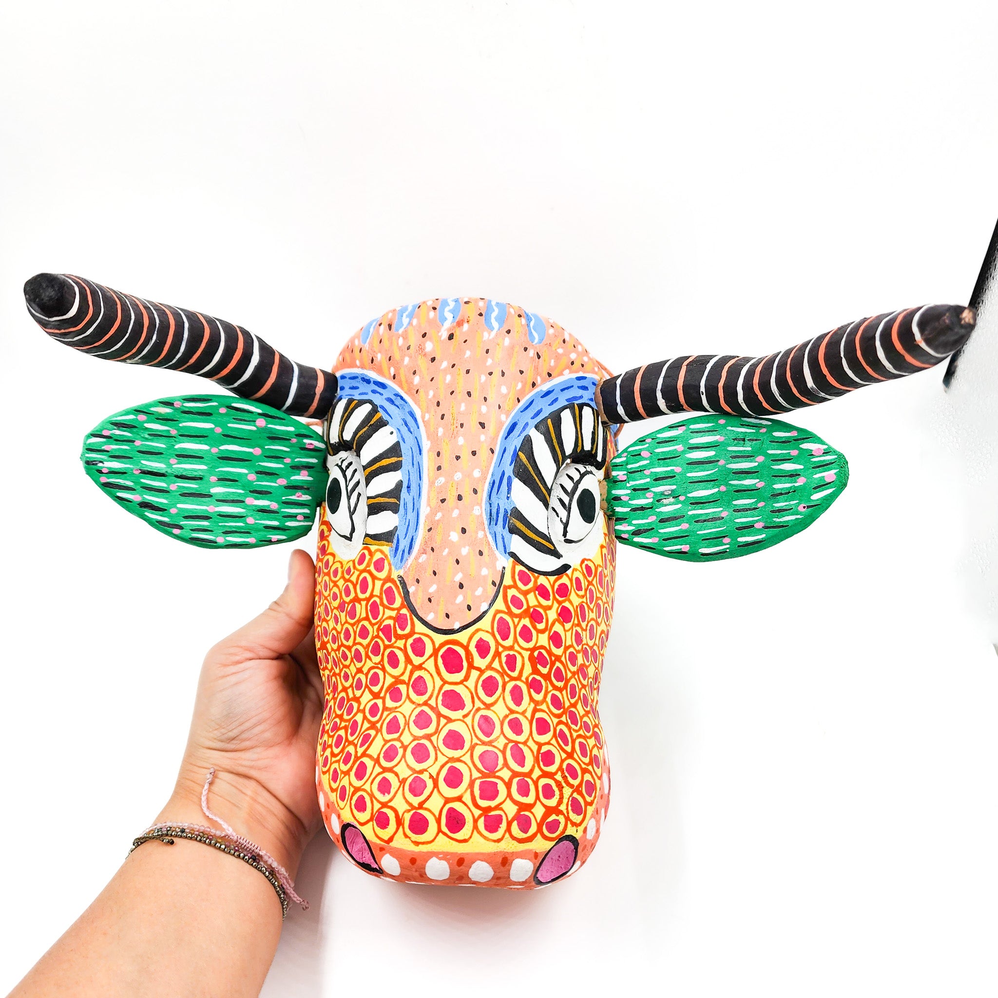 Máscara de toro de madera Ocumicho