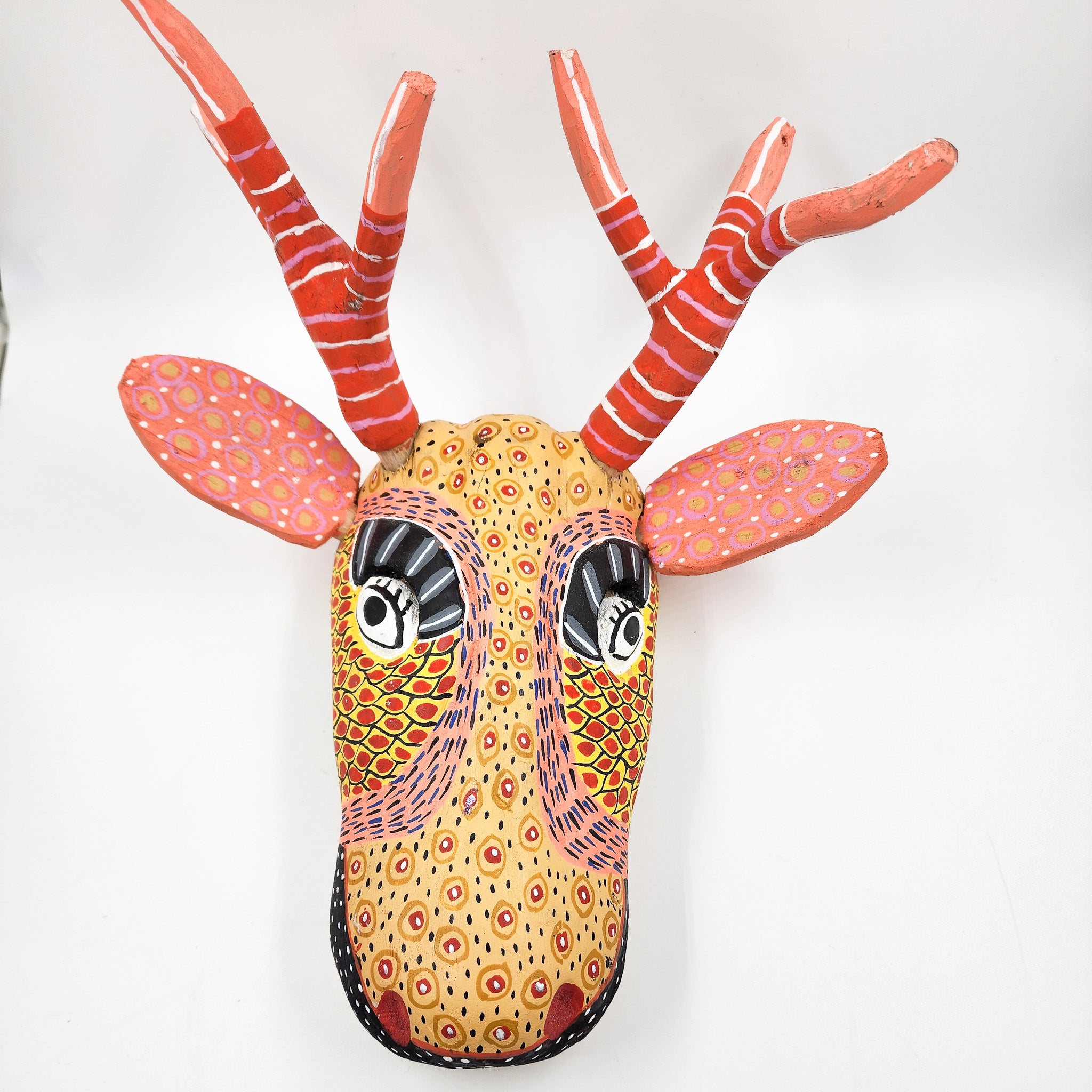 Máscara de venado de madera Ocumicho