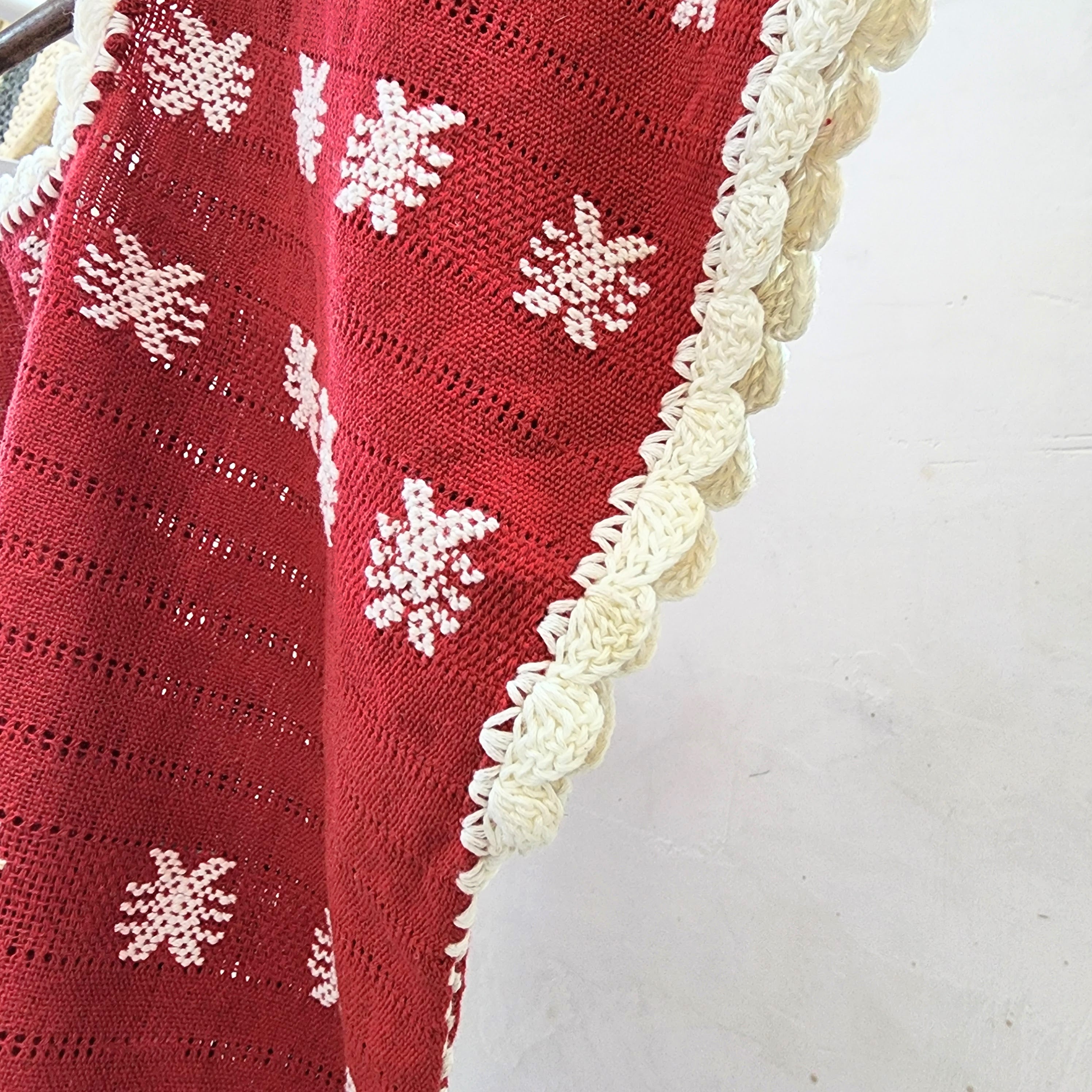 Blusa roja calada artesanal – Tejida en telar de cintura en Oaxaca