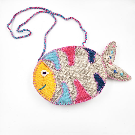 Bolsa artesanal de lana “Pez”