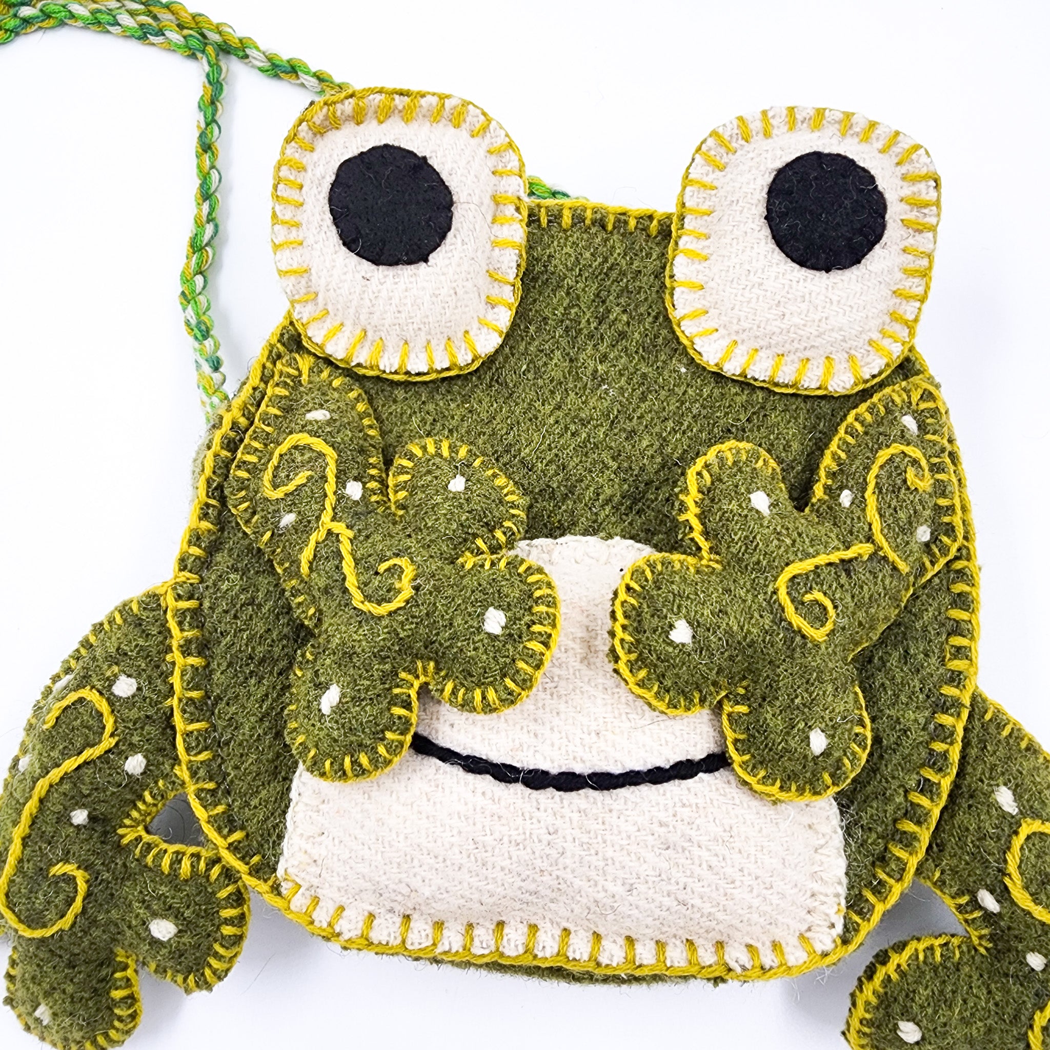 Bolsa artesanal de lana “Rana”