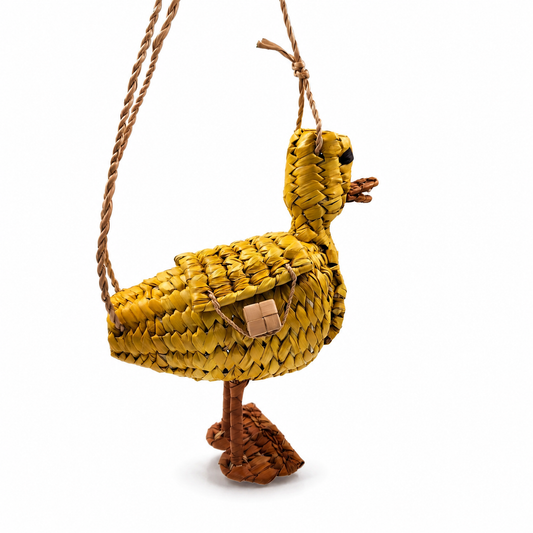 Bolsa pato tejida en palma