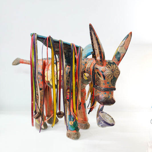 Burrito con alas de madera