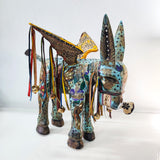 Burrito con alas de madera