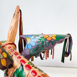 Burrito con alas de madera