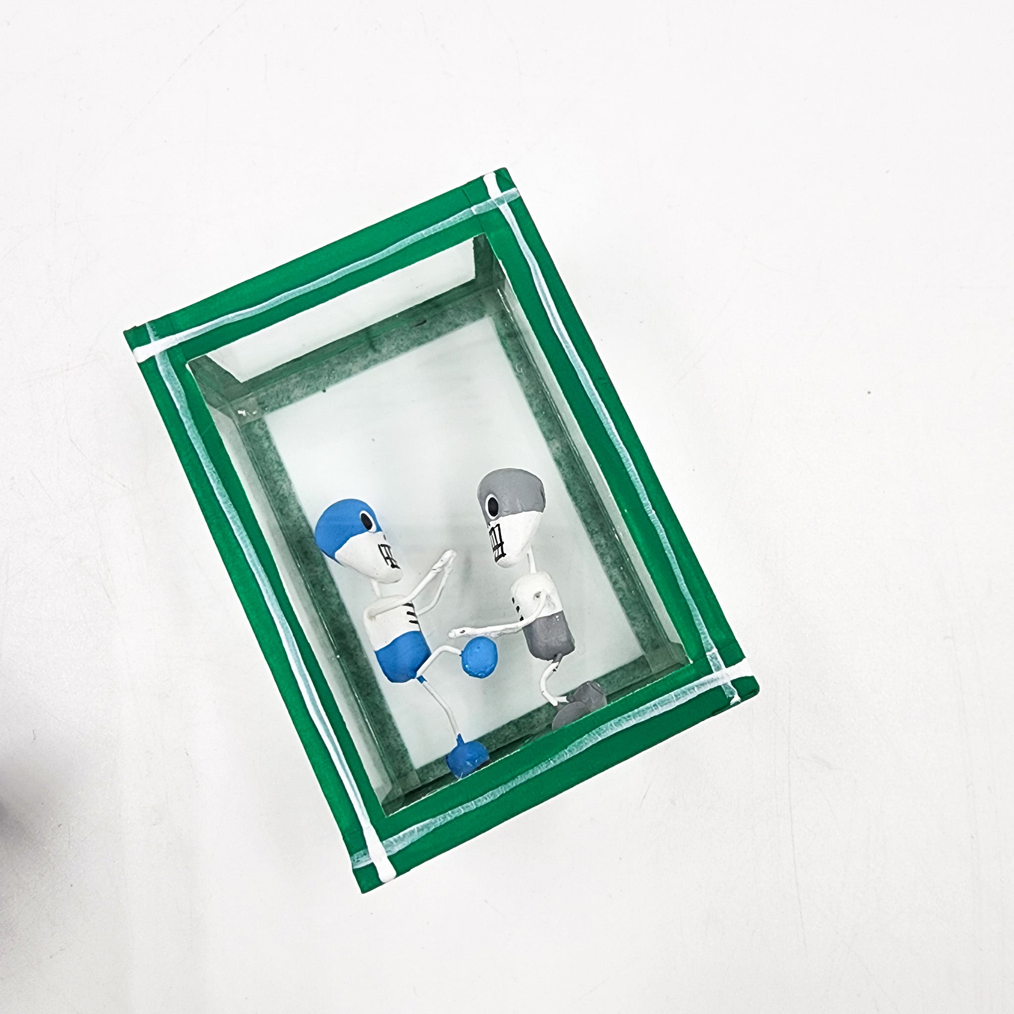Couple skull box