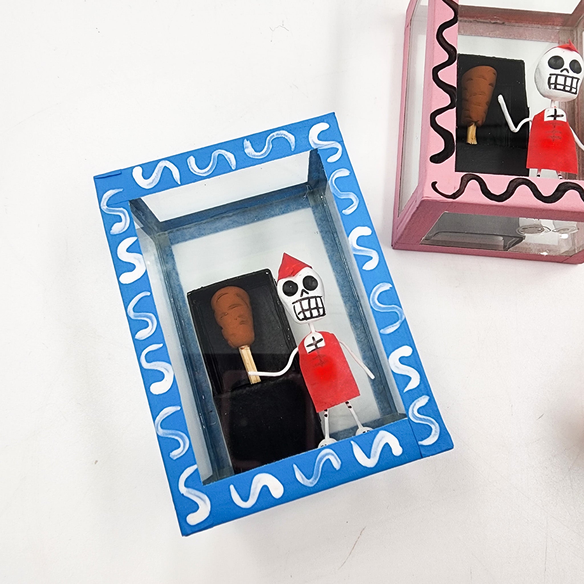 Couple skull box