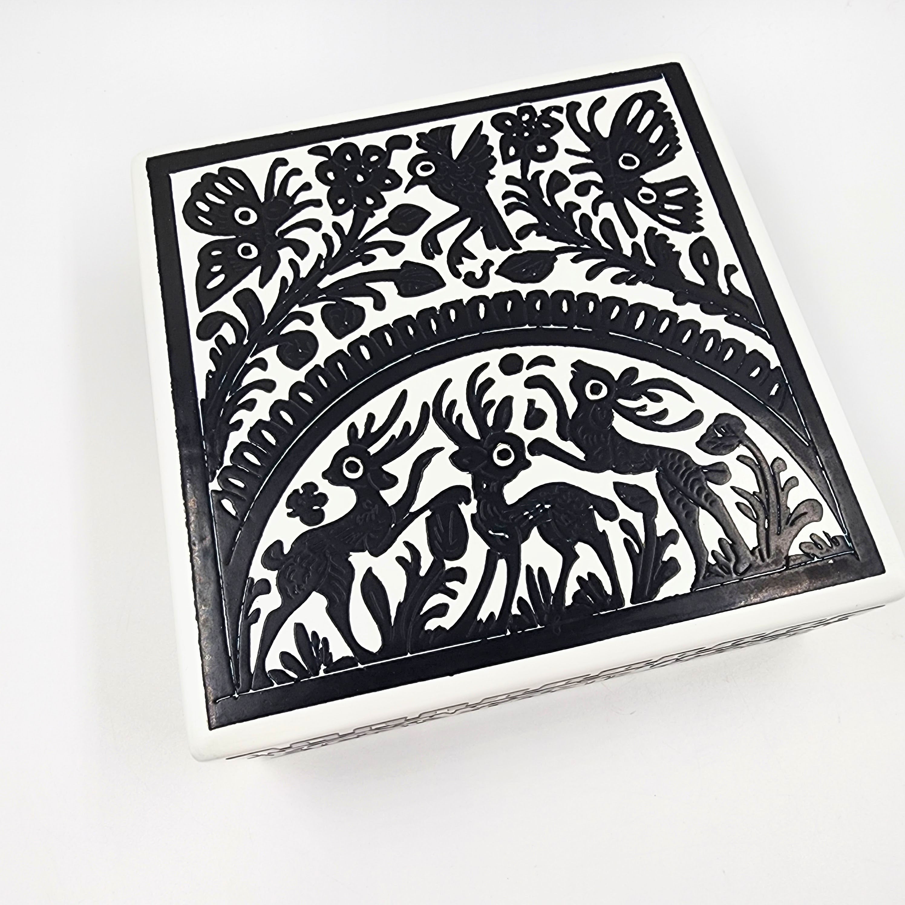 Caja para té de Olinalá
